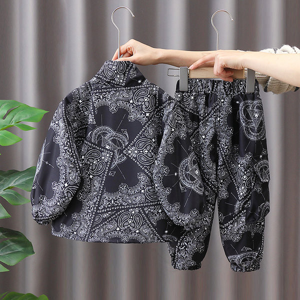 Dječji dvodijelni set za dječake sa natpisom