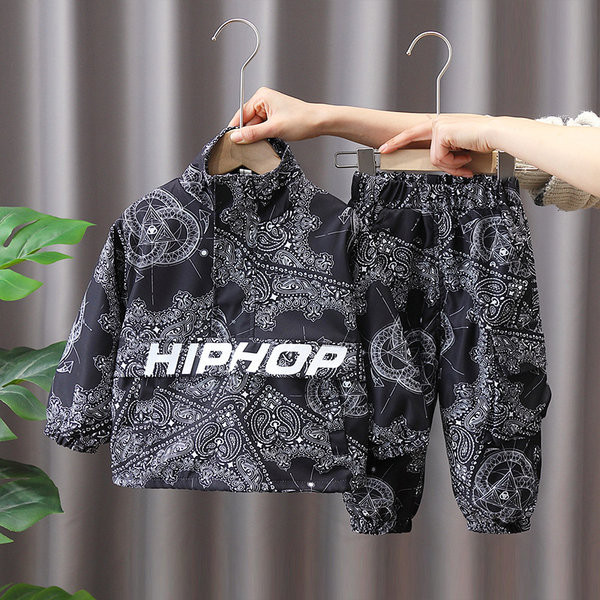 Dječji dvodijelni set za dječake sa natpisom