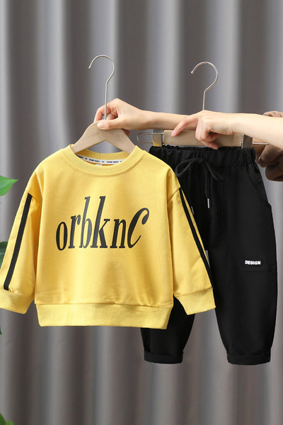 Set casual pentru copii de pantaloni si bluza cu inscriptie