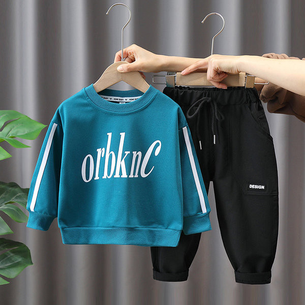Set casual pentru copii de pantaloni si bluza cu inscriptie