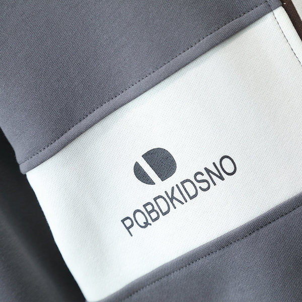 Novi model dječjeg seta za svakodnevni život sa natpisom