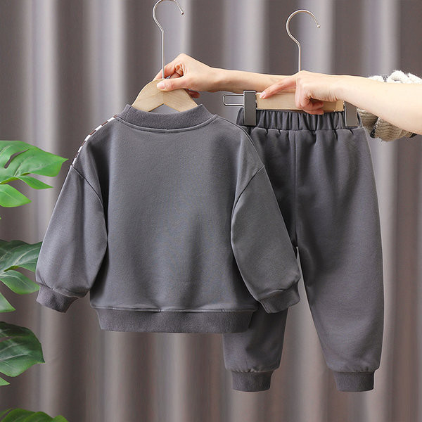 Novi model dječjeg seta za svakodnevni život sa natpisom