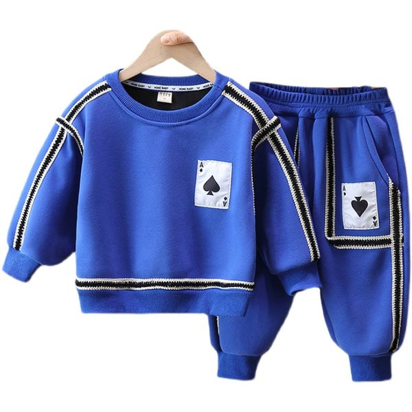 Sportski set hlača i bluze s printom