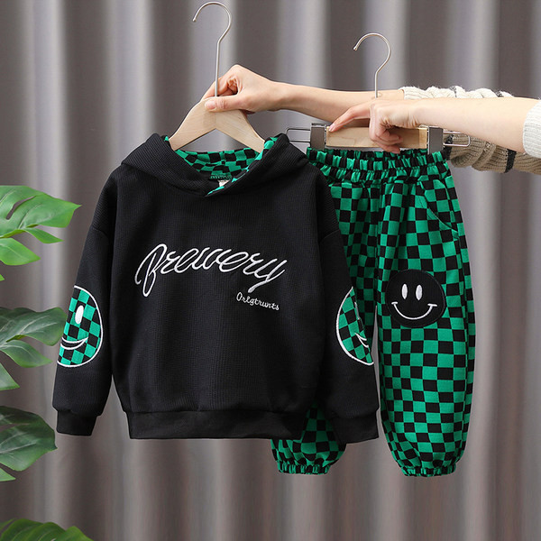 Dječji set za dječake sa natpisom i aplikacijom