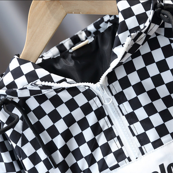 Dječji set s patentnim zatvaračem i kapuljačom