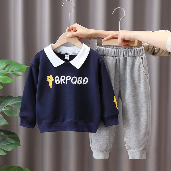 Dječji dvodijelni komplet za dječake - bluza s kragnom i hlače