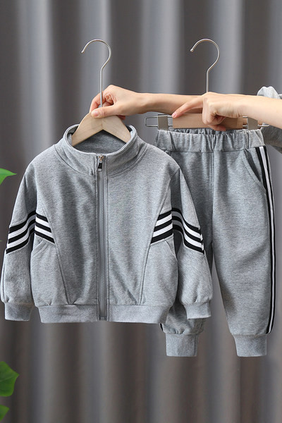 Gyermek őszi kétrészes ruha fiúknak