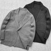 Dviejų spalvų vyriška liemenė su kišene