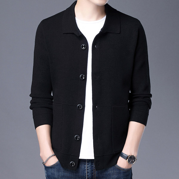 Muški prsluk s klasičnim ovratnikom i džepom