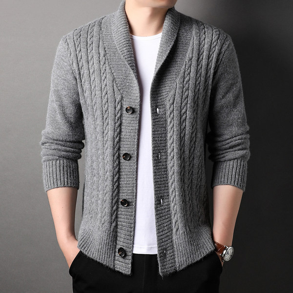 Meleg férfi kardigán vaskos kötéssel és gombokkal