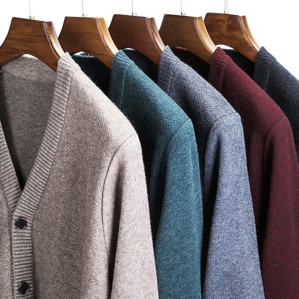 Férfi őszi kardigán gombokkal