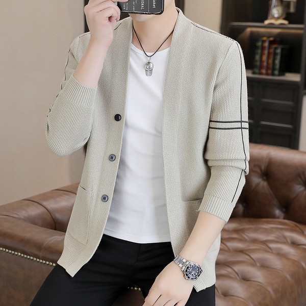 Trijų spalvų vyriška liemenė su sagomis