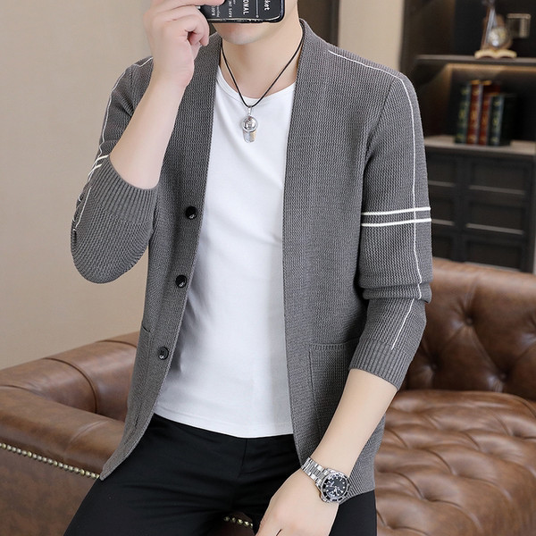 Trijų spalvų vyriška liemenė su sagomis