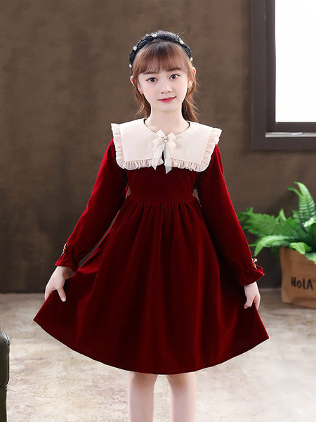 Divatos őszi ruha lányoknak szalaggal és gyöngy díszítéssel