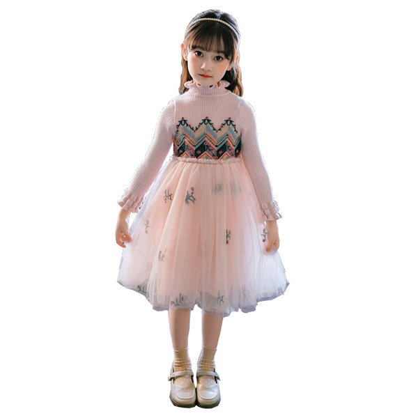 Šiuolaikinė vaikiška suknelė su antspauduotu sijonu