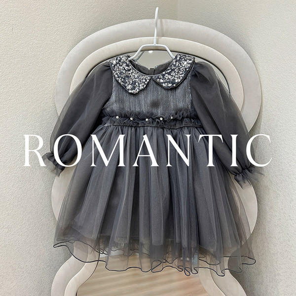 Madinga suknelė mergaitėms su blizgučiais ir perlais