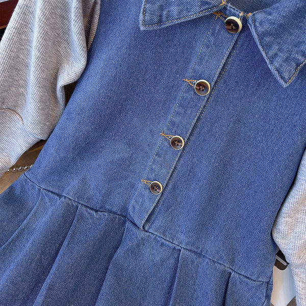 Džinsinė suknelė mergaitėms su klasikine apykakle ir sagomis