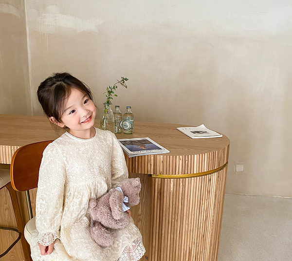 Dječja elegantna haljina s dugim rukavima