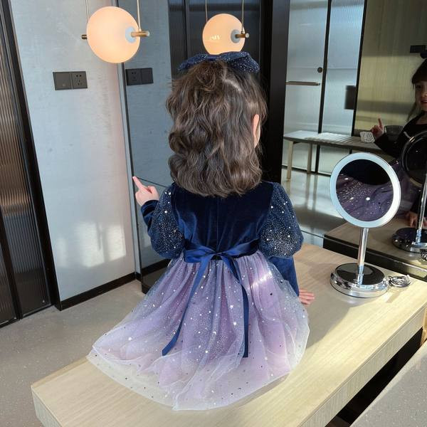 Rochie moderna pentru copii cu tul si perle