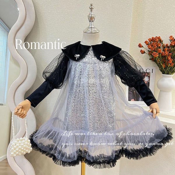 Ruha lányoknak szalaggal és flitterrel