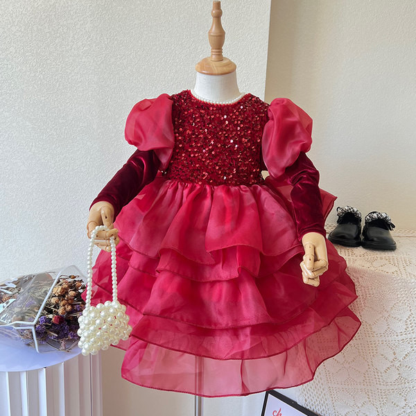 Elegantna dječja haljina sa šljokicama