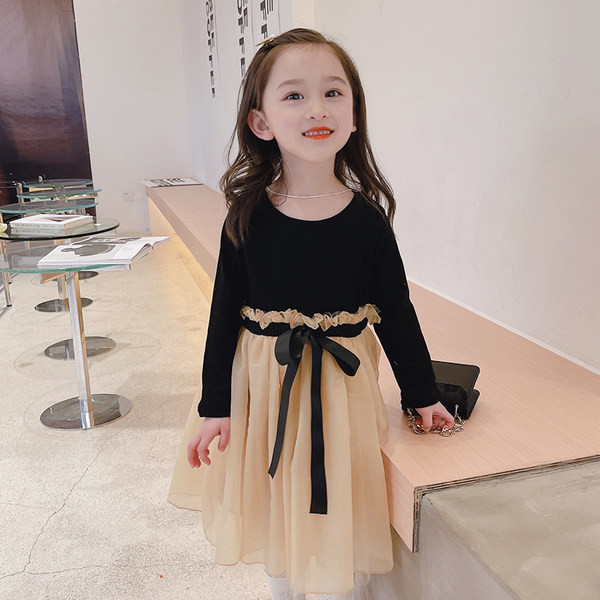 Elegantna haljina za djevojčice s dugim rukavima i trakom