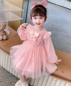 Dječja moderna haljina s dugim rukavima i trakom