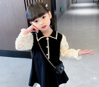 Madinga vaikiška suknelė ilgomis rankovėmis ir sagomis