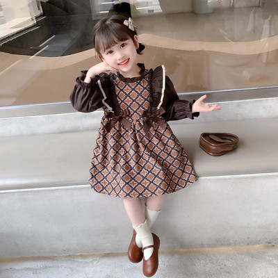 Naujo modelio vaikiška suknelė su garbanomis ir kaspinu