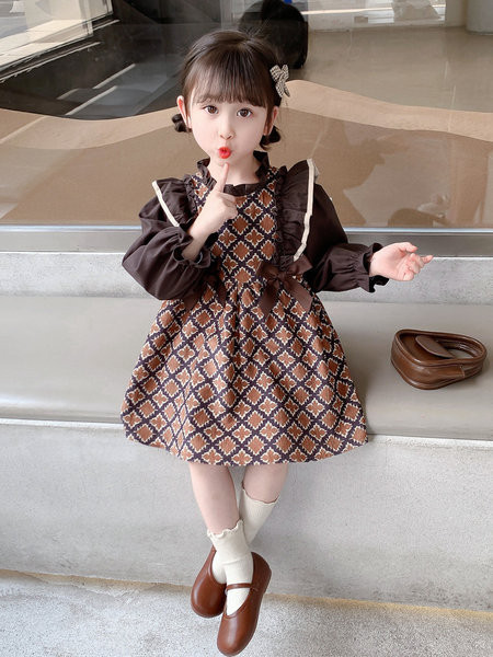 Naujo modelio vaikiška suknelė su garbanomis ir kaspinu