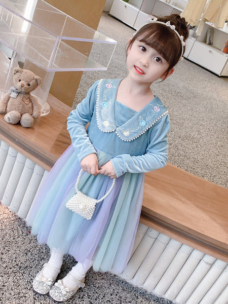 Dječja haljina za djevojčice s vezom i biserima