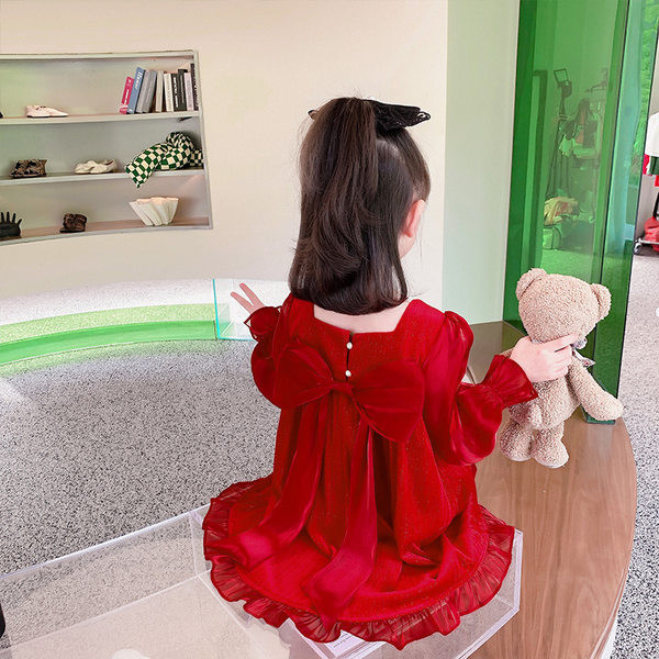 Šiuolaikinė vaikiška suknelė su kaspinu nugaroje - raudonos spalvos