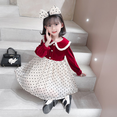 Rochie modernă pentru copii decupată cu buline