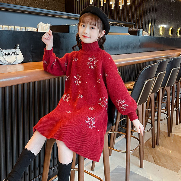 Laisvalaikio dailaus trikotažo suknelė ilgomis rankovėmis ir siuvinėjimu