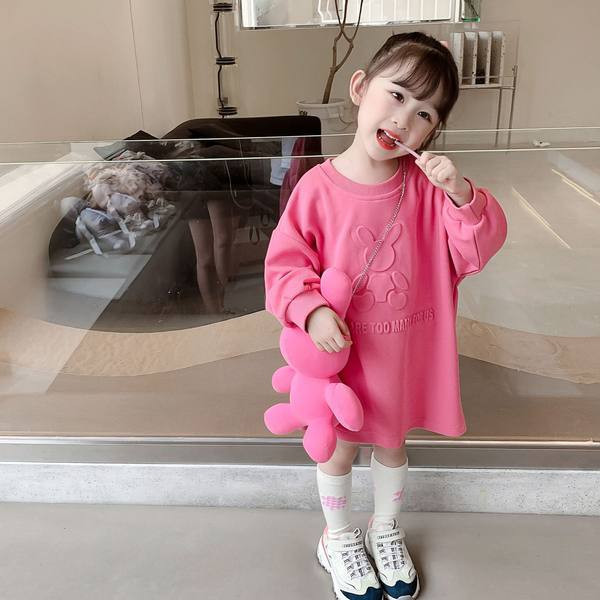 Dječja haljina s dugim rukavima i 3D efektom