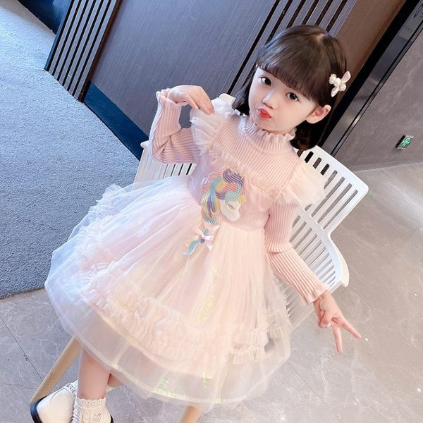 Rochie pentru fete cu broderie si tul