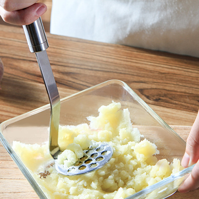 Új burgonyaprés rozsdamentes acél konyhai gyümölcscentrifuga, puha burgonya kézi pépesítő, gyümölcspüré sült krumplipüré