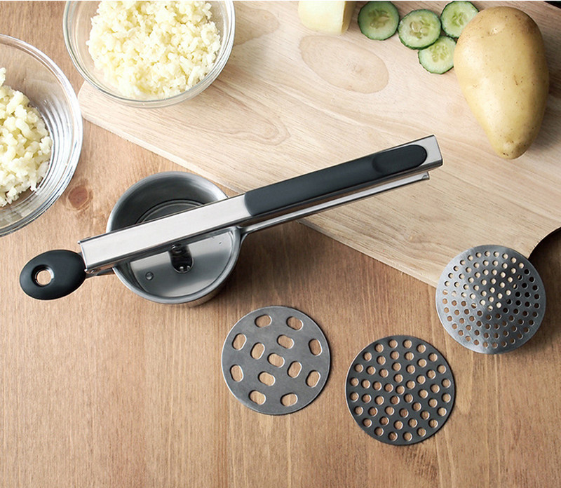 Cserélhető negatív rozsdamentes acél csúszásgátló fogantyús burgonyaprés többfunkciós konyhai gyümölcslé burgonya iszapprés