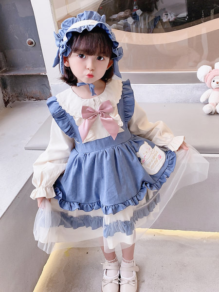 Őszi gyerekruha fodrokkal és szalaggal lányoknak