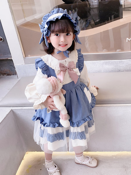 Őszi gyerekruha fodrokkal és szalaggal lányoknak