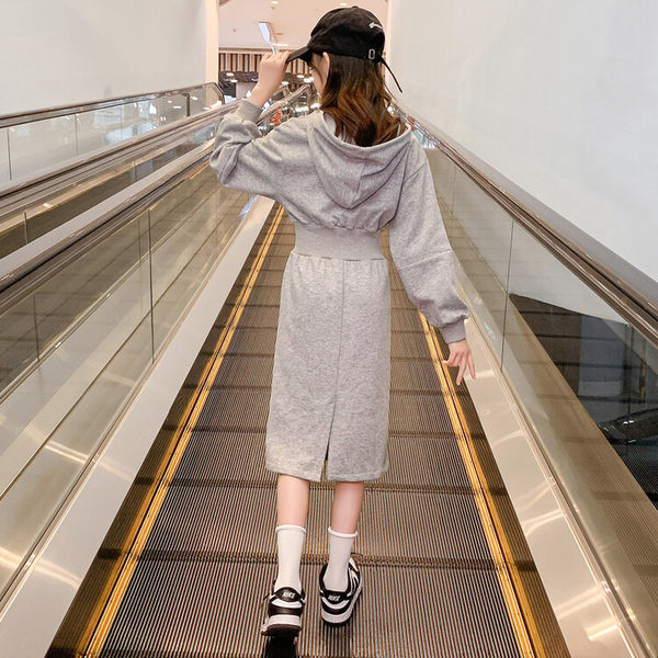 Rochie de toamna cu maneca lunga model nou pentru fete