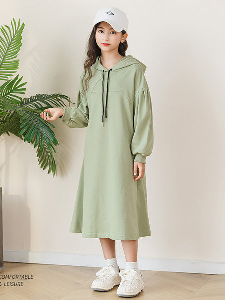 Rochie de zi cu zi pentru copii largi cu maneca felinar - o singura culoare, simpla