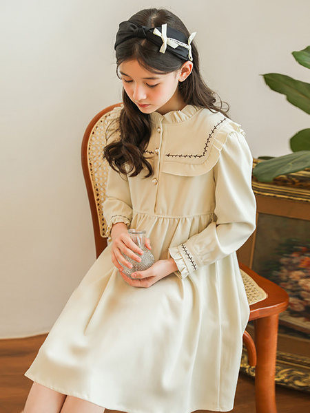 Rochie pentru fete cu maneci lungi si inchidere cu nasturi