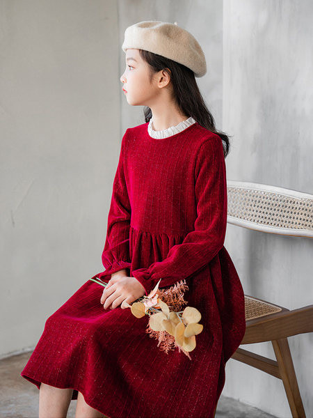 Rochie cu maneca lunga toamna iarna pentru fete