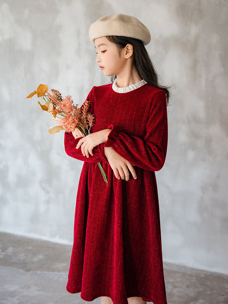 Rochie cu maneca lunga toamna iarna pentru fete