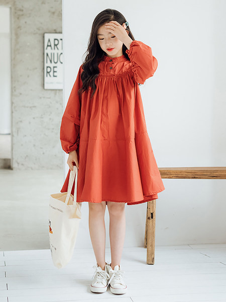 Vaikiška laisva A formos suknelė mergaitėms - tinka pavasariui ir rudeniui