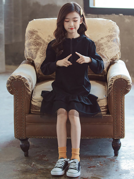 Hosszú ujjú, cipzáras alkalmi ruha lányoknak