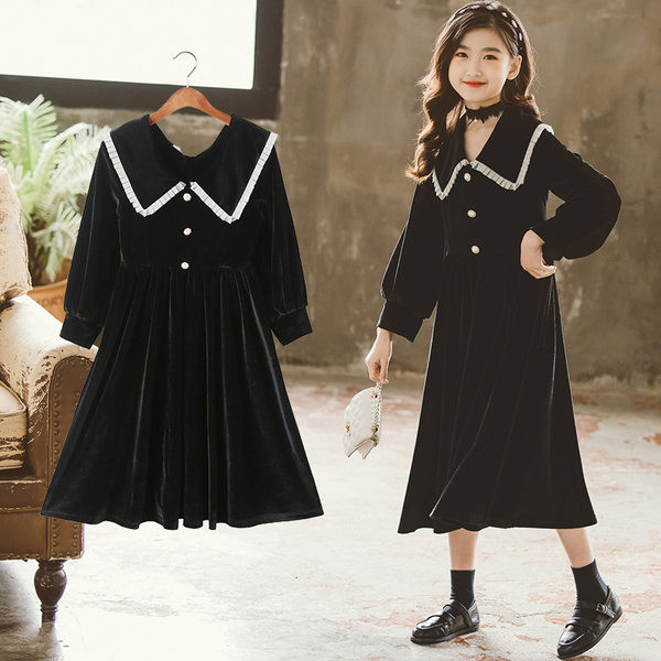 Rochie de primavara pentru fete cu maneca lunga si decolteu in V