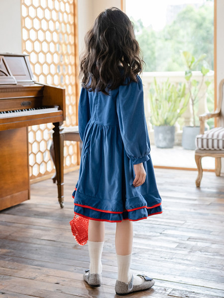 Rochie casual cu decolteu oval si maneci lungi