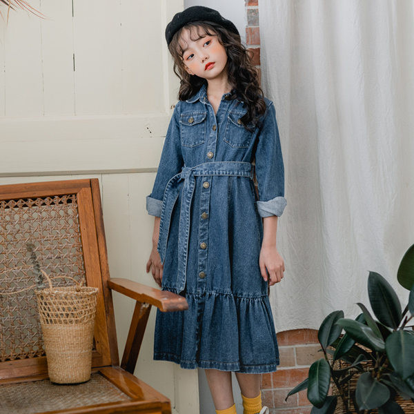 Madinga džinsinė suknelė mergaitėms su dirželiu ir sagomis